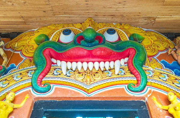 The dragon head in Dematamal temple — Stock Photo, Image