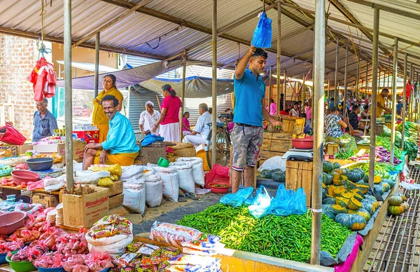 O mercado dos agricultores em Wellawaya — Fotografia de Stock