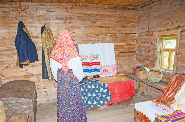 Rus izba, Suzdal odasında