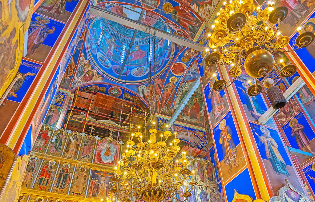 En la Catedral de la Natividad de Suzdal Kremlin 2024