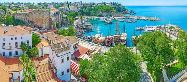 Vista aérea del puerto deportivo de Antalya — Foto de Stock
