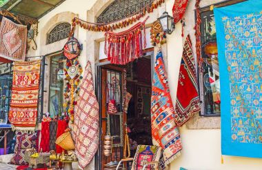 Antika halı mağazası