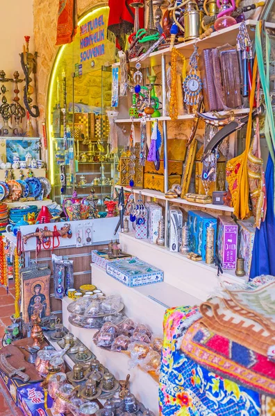 Les magasins de souvenirs à Antalya — Photo