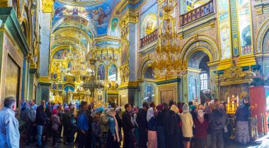 Tanrı'nın annesi Dormition CA Tselbonosnaya durağında sıraya