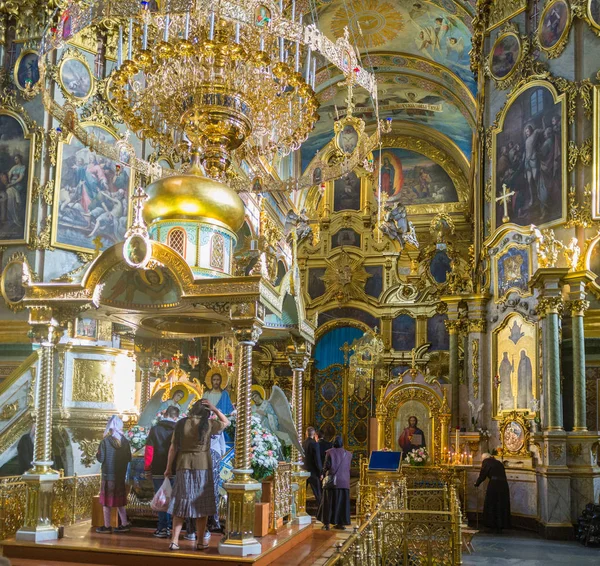 Het Heilige altaar in Pochaev Lavra — Stockfoto