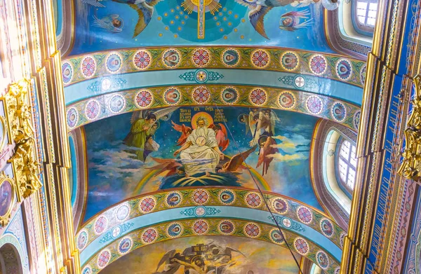 The decorated ceilings of Dormition Cathedral — Stock Photo, Image