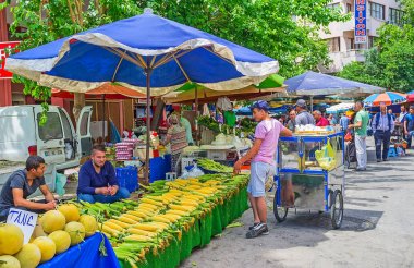 Antalya piyasasında satıcılar