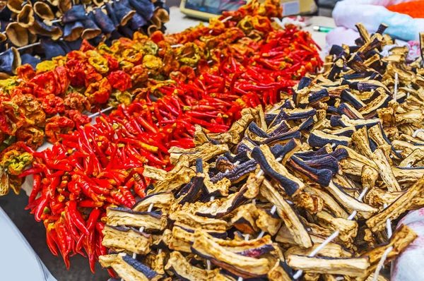 Dried vegetables in Antalya market — Stock Photo, Image