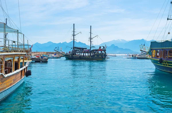 Antalya marina gemilerle