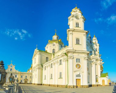 Pochaev Lavra ana katedralde