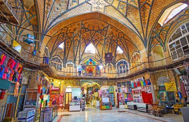 Kapalı Çarşı Tahran keşfedin