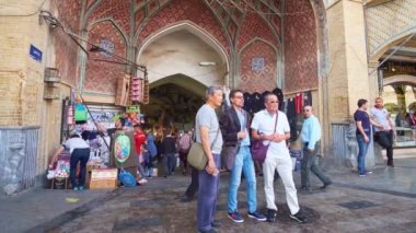 Hızlandırılmış, Tahran, İran kapalı çarşı Merkezi giriş
