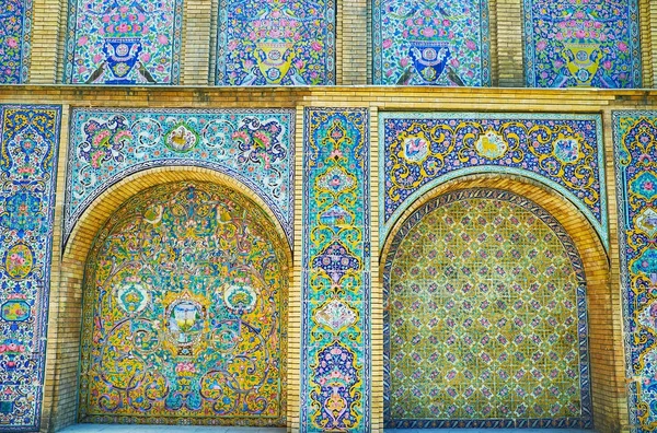 As flores ladrilhadas de Golestan, Teerão — Fotografia de Stock