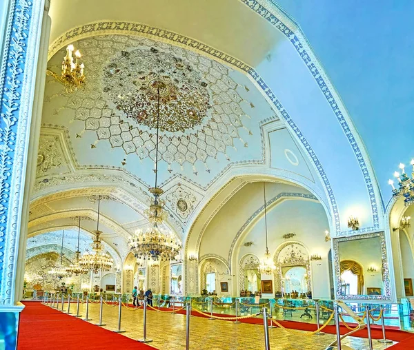 Los grandes interiores del palacio de Golestán, Teherán — Foto de Stock