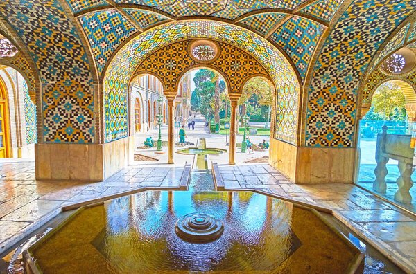 The fountain in Karim Khani Nook in Golestan, Tehran