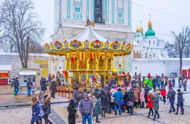 Vintage atlıkarınca içinde Noel adil Kiev