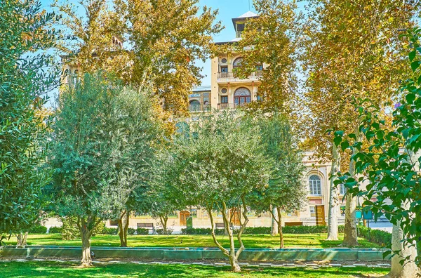 Il rigoglioso giardino del Golestan, Teheran — Foto Stock