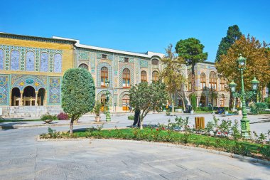 Tahran'da karmaşık Gülistan