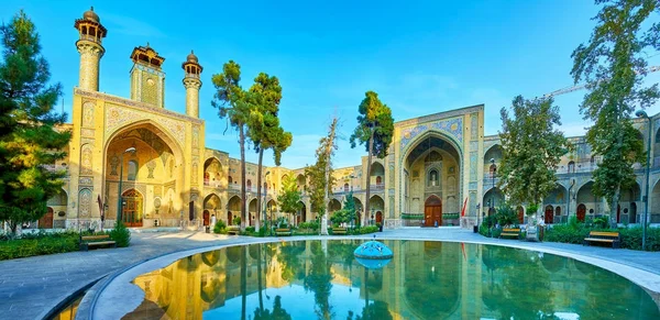 Sepahsalar モスク、テヘランの噴水 — ストック写真
