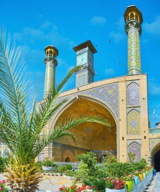 Şah'ın Camii, Tehran, bitkiler