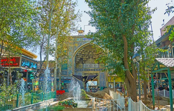 Historic Mosque in heart of Tehran Grand Bazaar — Stock Photo, Image
