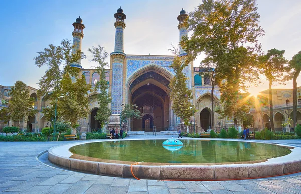 テヘランの風光明媚なモスク — ストック写真