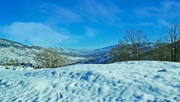 Schneebedeckte Pindus Berge, Griechenland — Stockfoto