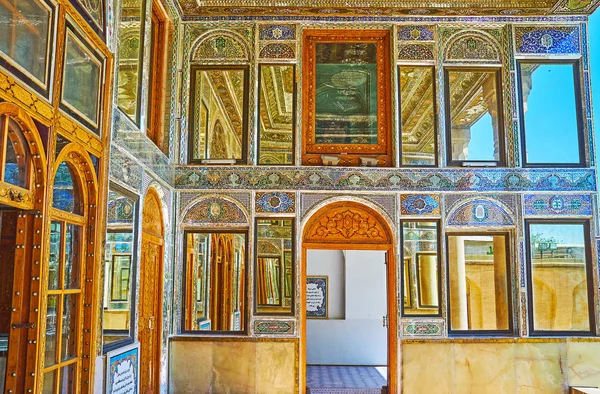 Los espejos de Qavam House, Shiraz, Irán — Foto de Stock