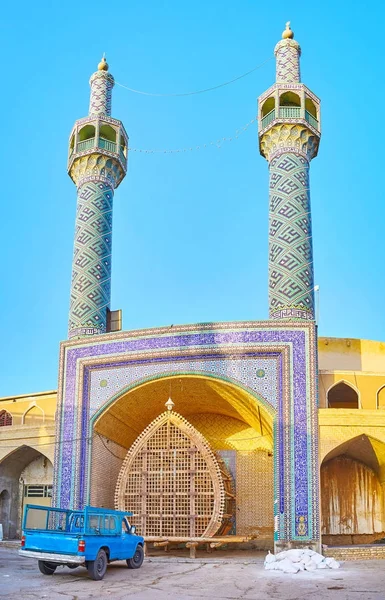 Мінаретів Shahzade Fazel Shrine — стокове фото
