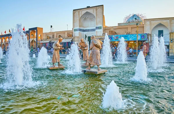 Sculptures dans la fontaine de Yazd — Photo