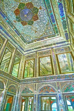 Naranjestan Sarayı, Şiraz, İran'ın ayna dekorlar