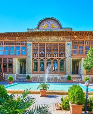 Şiraz, İran'ın Ortaçağ Konakları