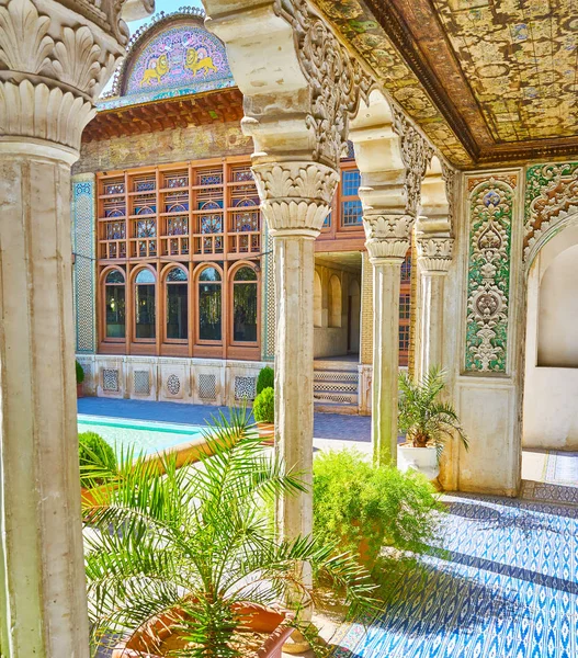 Zinat Ol-Molk kompleksi, Şiraz, Iran siteleri keyfini çıkarın