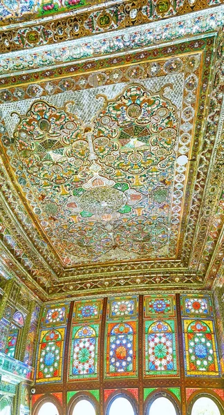 Ayna salonu Zinat Ol-Molk Köşkü, Şiraz, Iran Panoraması