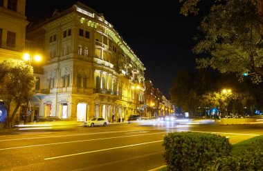 Bakü'deki lüks alışveriş bölgesi