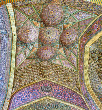 Nasir Ol-Molk Camii, Şiraz, Iran mimarisi
