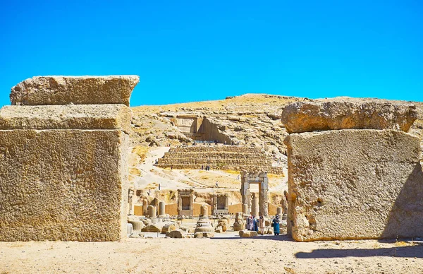 Onder de oude stenen van Persepolis, Iran — Stockfoto