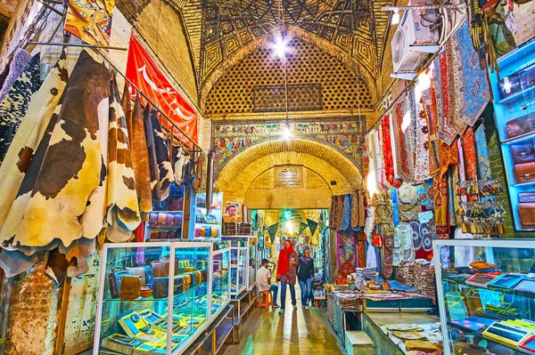 Descubre el mercado de Shiraz, Irán — Foto de Stock