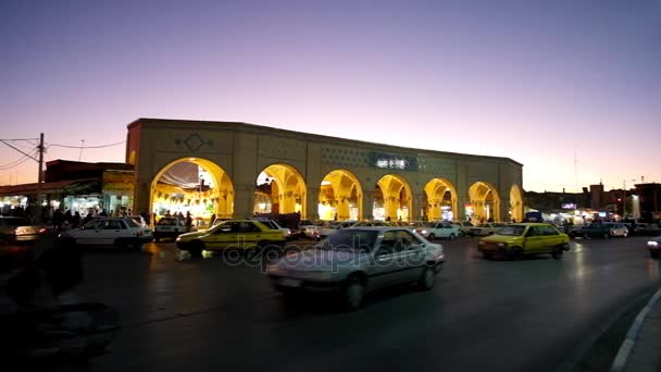 Kerman Irán Octubre 2017 Panorama Vespertino Plaza Shohada Con Tráfico — Vídeo de stock