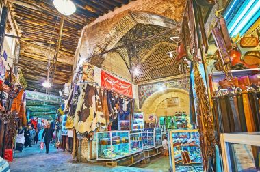 Doğu çarşı, Şiraz, Iran kaotik sokakları