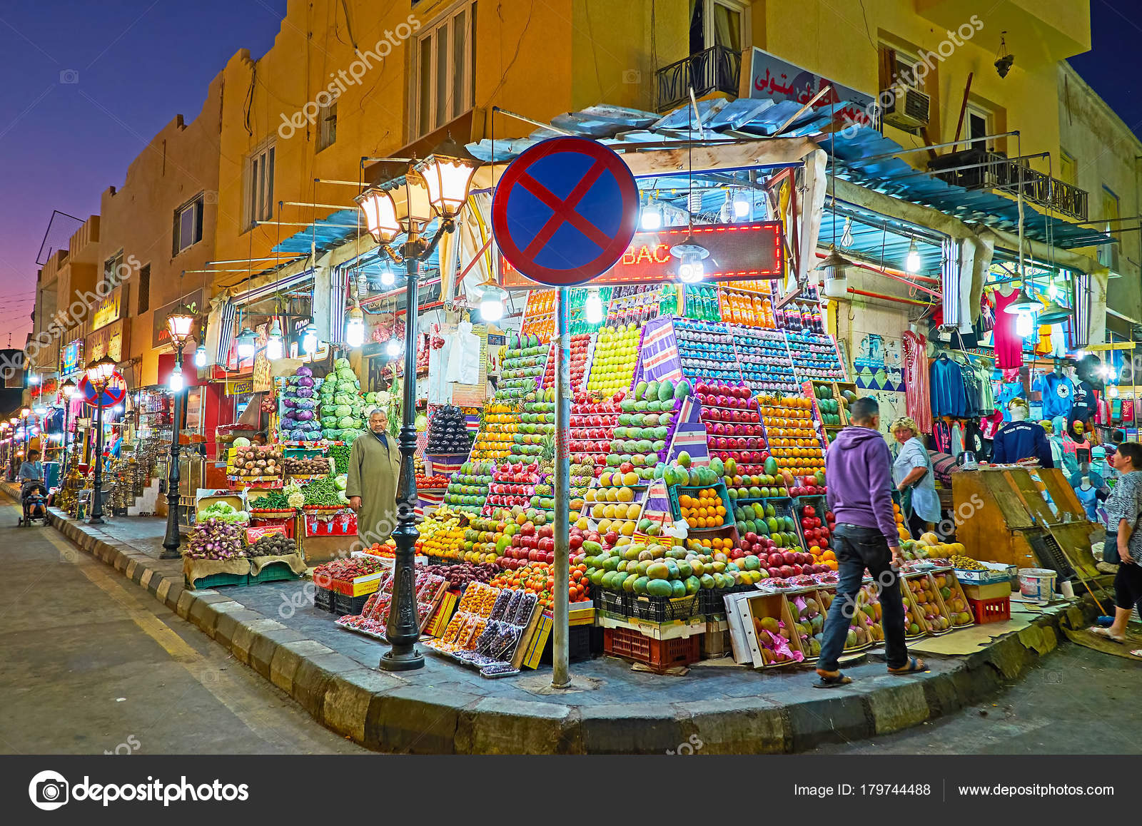The fruit store in Sharm El Sheikh, Egypt — Stock Editorial Photo