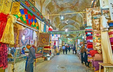 Şiraz, İran'ın Vakil ın Bazaarı keşfedin