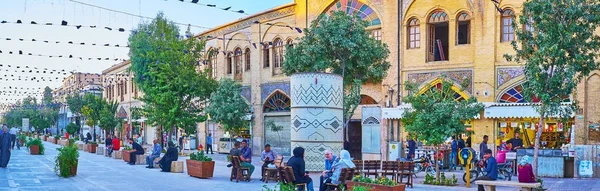 Panorama de la rue piétonne Zand, Shiraz, Iran — Photo