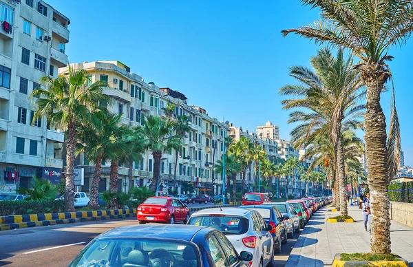 L'avenue animée d'Alexandrie, Égypte — Photo