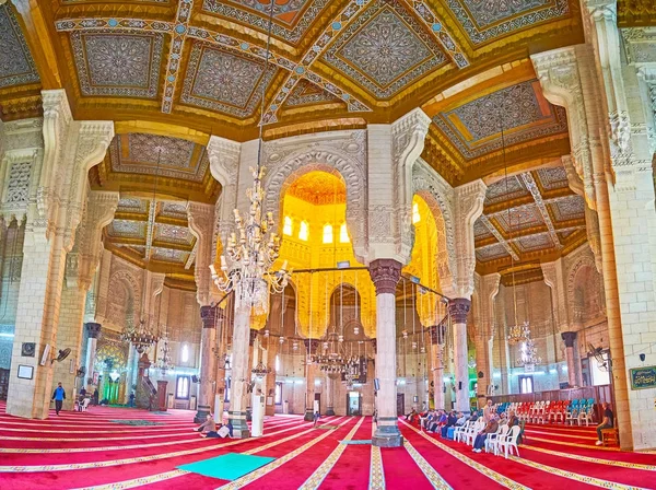Panorama de la sala de oración, Mezquita Abu al-Abbas al-Mursi, Alexa — Foto de Stock