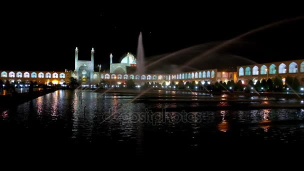 Bright Lights Naqsh Jahan Square Reflected Fountain Royal Imam Mosque — Stock Video