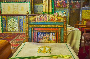Vank Katedrali, Isfahan, Iran boyalı sandalyede