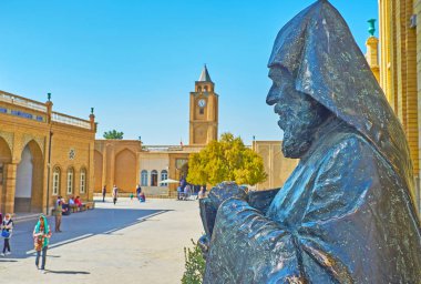 Vank Manastırı, Isfahan, Khachatur Kesaratsi heykeli ben