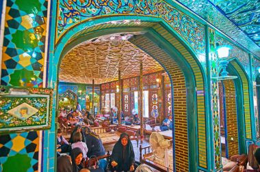 Farsça restaurant, Isfahan, Iran akşam yemeği