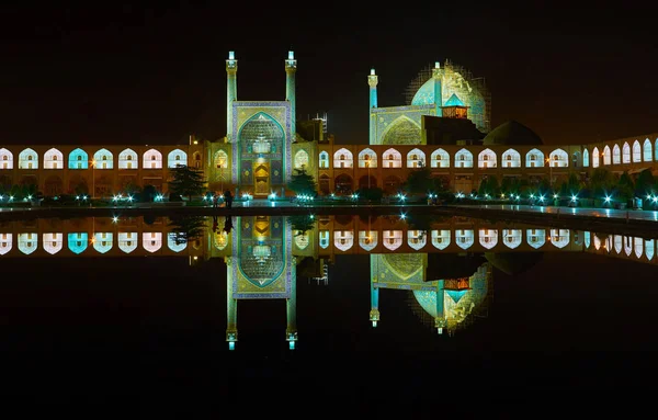 Mezquita del Sha por la noche, Isfahán, Irán — Foto de Stock